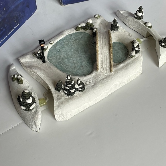 Illuminations Alpine Christmas The Commons Transformer End Caps John Hime 1995 - Picture 2 of 11